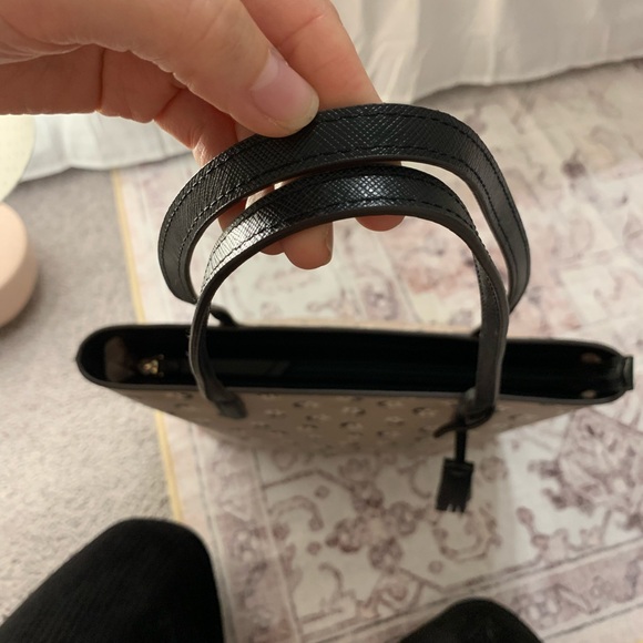 Kate Spade Beige & Black Floral Jana Leather Tote - Picture 13 of 15